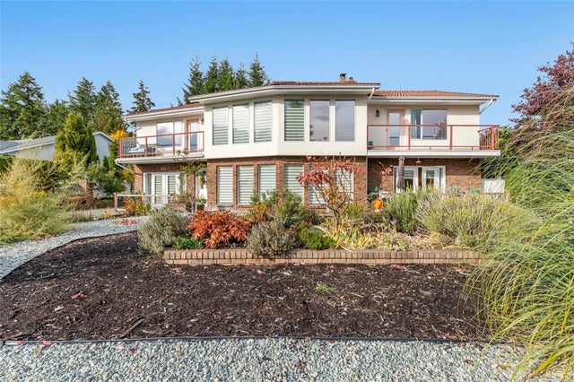 1 of 68 - 511 Panorama Pl, Parksville, BC