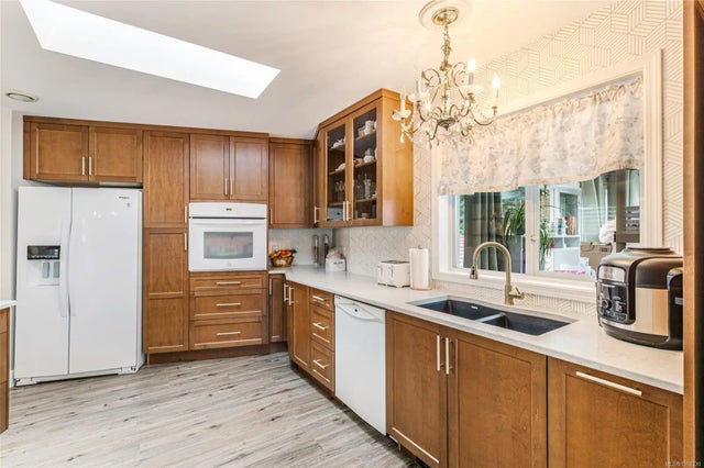 4 of 68 - 511 Panorama Pl, Parksville, BC