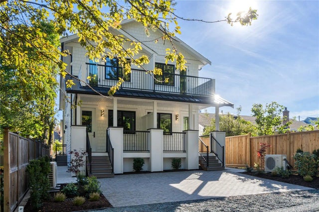 2 of 60 - 149 First Ave W, Qualicum Beach, BC