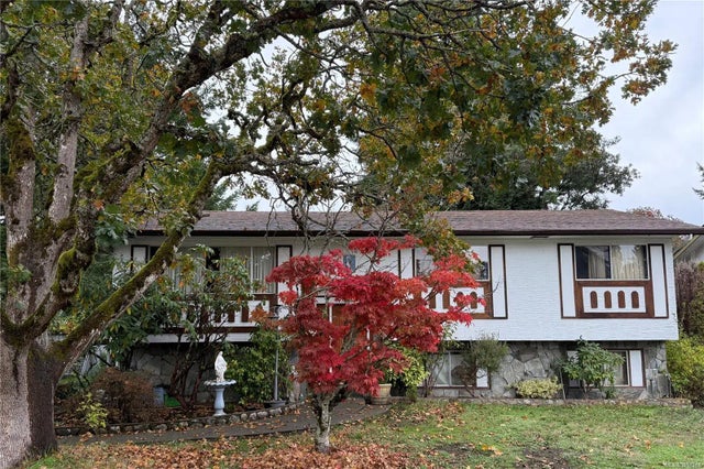 1 of 14 - 2929 Dickerson Pl, Colwood, BC