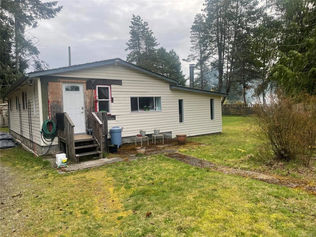 247 Huson Rd, Qualicum Beach