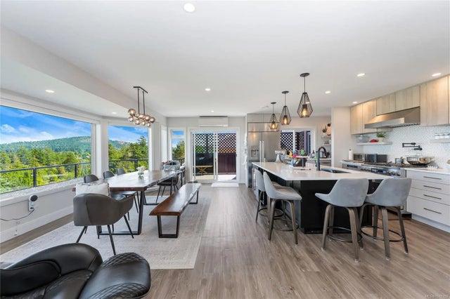 5 of 81 - 972 Seapearl Pl, Saanich, BC