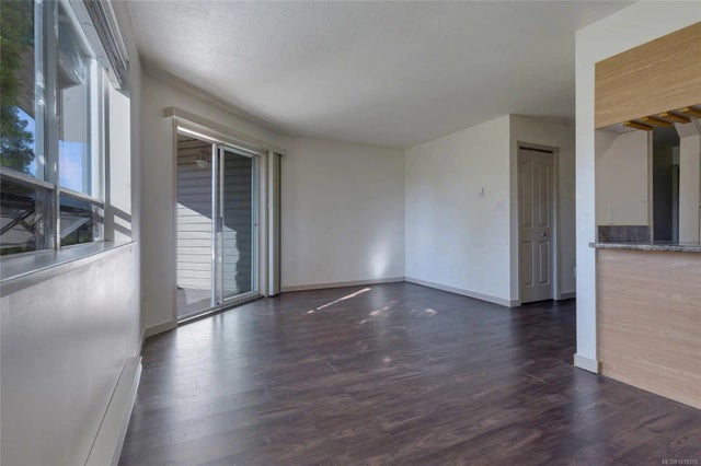 2 of 37 - 1900 Bowen Rd 204, Nanaimo, BC