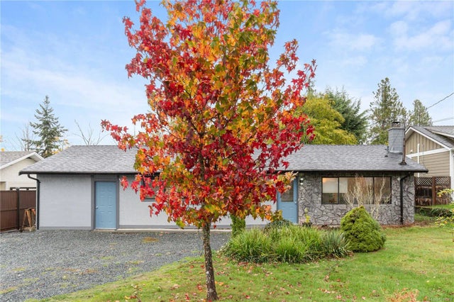 1 of 31 - 134 Finholm St S, Parksville, BC