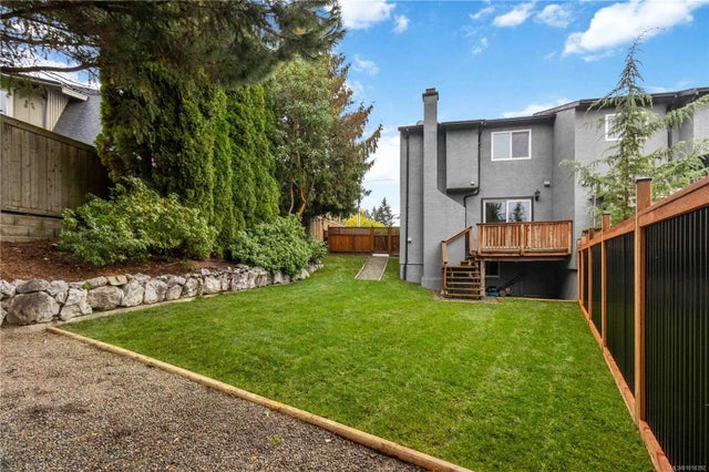 3 of 36 - 7004 Wallace Dr, Central Saanich, BC