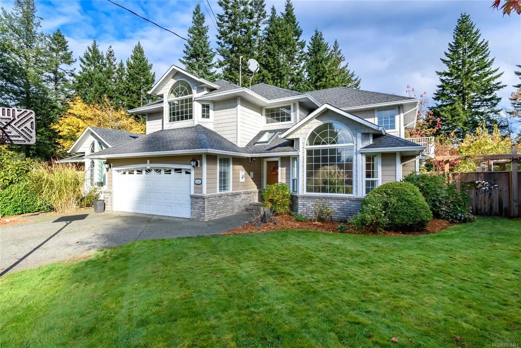 1230 Glen Urquhart Dr, Courtenay