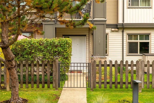 2 of 39 - 2111 Meredith Rd 104, Nanaimo, BC