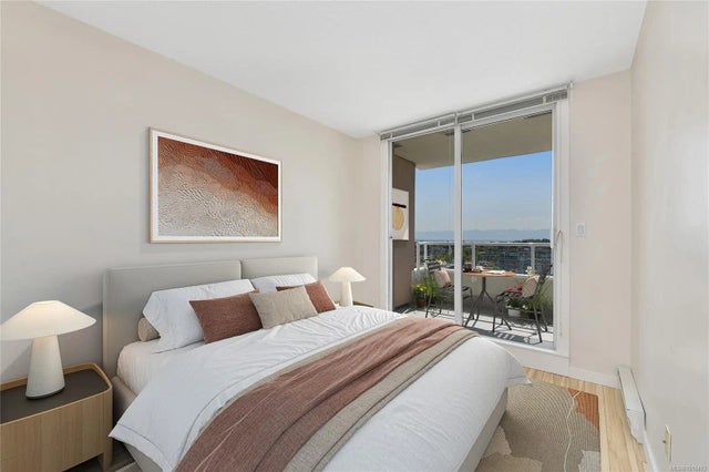 3 of 52 - 930 Yates St 1208, Victoria, BC