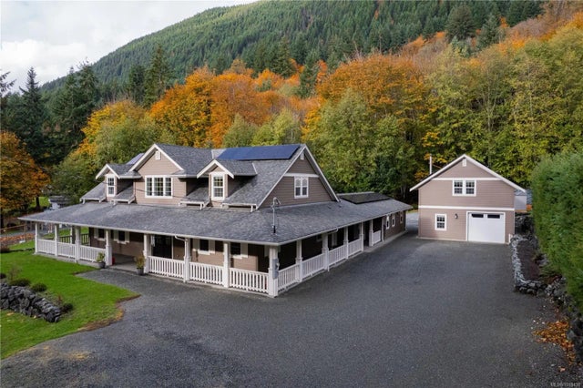 10011 Youbou Rd, Youbou