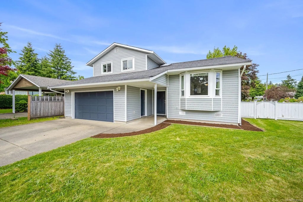 1401 22nd St, Courtenay