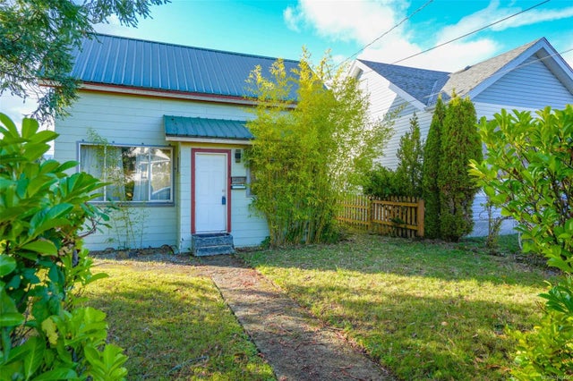 1 of 36 - 3538 11th Ave, Port Alberni, BC