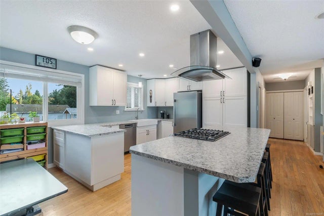 4 of 66 - 5523 Fernandez Pl, Nanaimo, BC