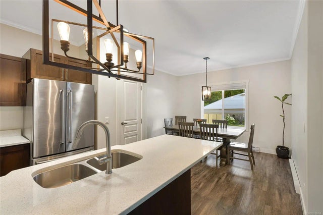 4 of 37 - 17 Saanich Ridge Dr, Central Saanich, BC