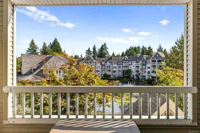 3 of 32 - 5620 Edgewater Lane 202, Nanaimo, BC