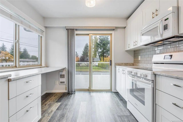 2 of 48 - 401 Cedar St, Campbell River, BC