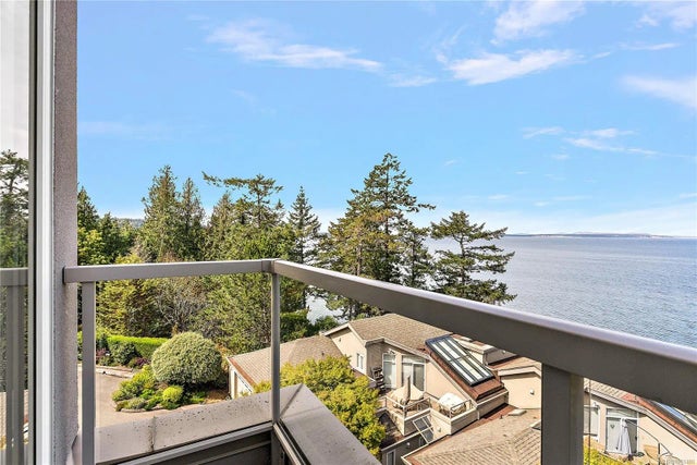 3 of 63 - 4771 Cordova Bay Rd 7, Saanich, BC
