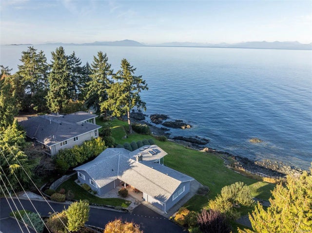 2 of 70 - 5020/5010 Fillinger Cres, Nanaimo, BC