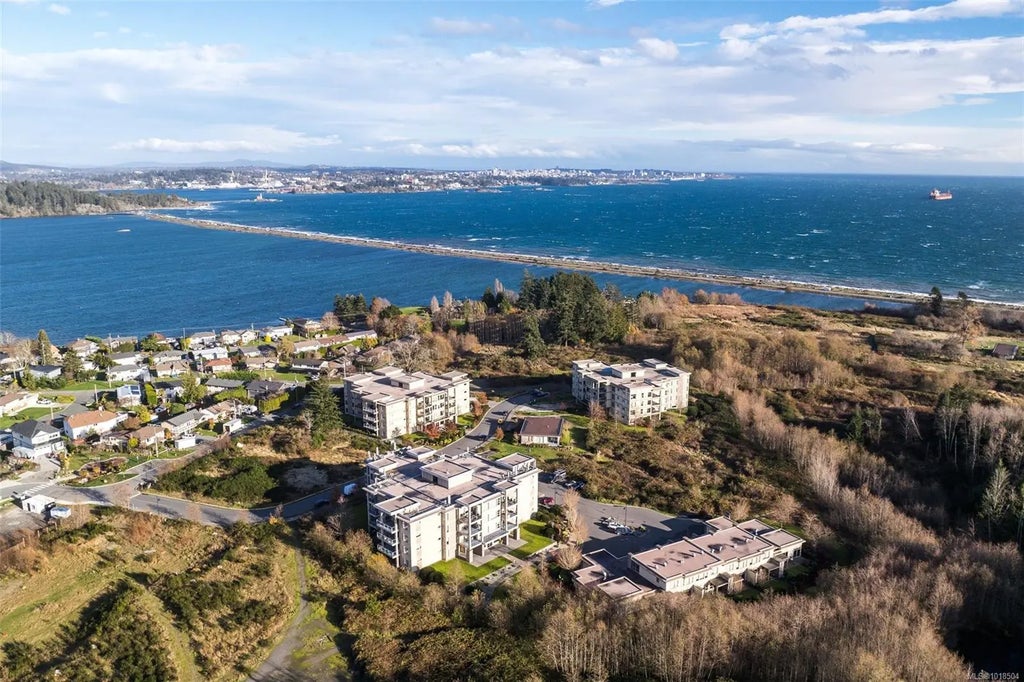 3223 Selleck Way 403, Colwood