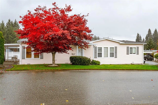 2 of 32 - 3831 Maplewood Dr, Nanaimo, BC