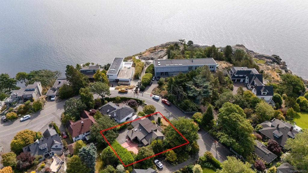 280 King George Terr, Oak Bay