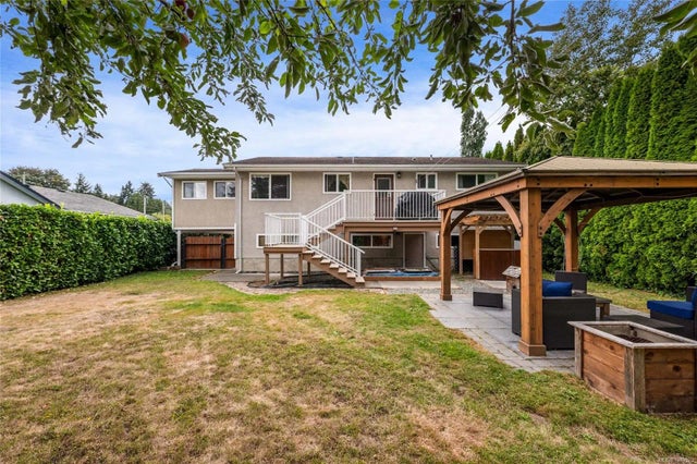 2 of 40 - 831 Wharncliffe Rd, Duncan, BC