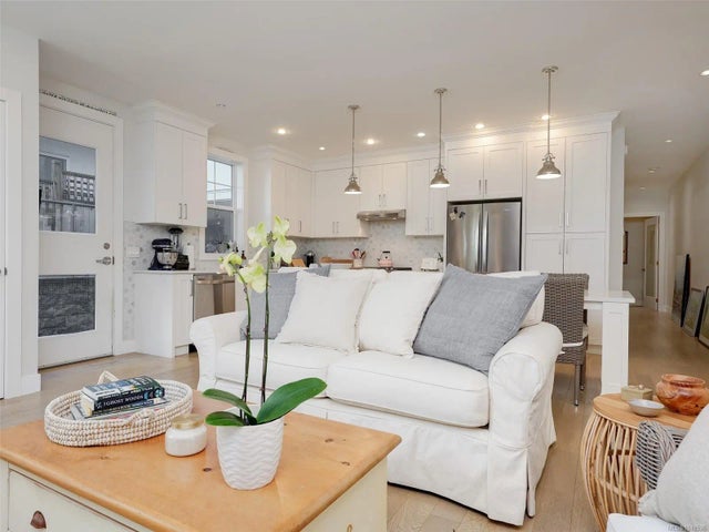 4 of 25 - 1016 Southgate St 1, Victoria, BC