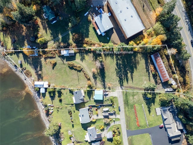 3 of 38 - 4976 David Rd, Royston, BC