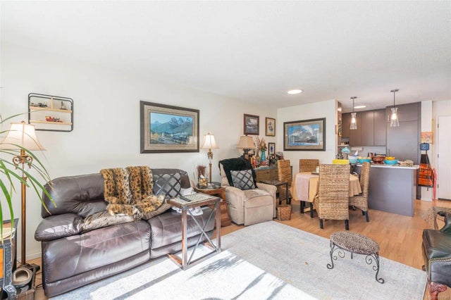 5 of 32 - 10110 Fifth St 114, Sidney, BC