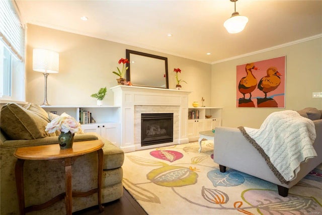 1 of 43 - 2730 Blackwood St, Victoria, BC