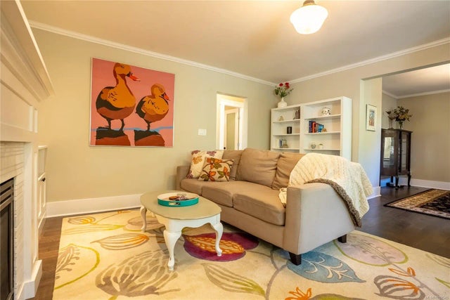 2 of 43 - 2730 Blackwood St, Victoria, BC