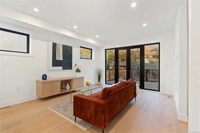 4 of 40 - 1342 Wood St, Esquimalt, BC