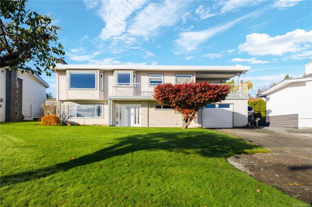 2 of 38 - 60 Mclean St, Campbell River, BC