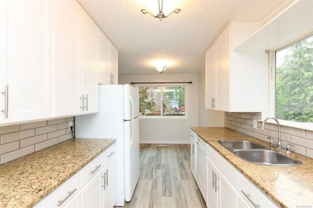 5 of 24 - 2040 Urquhart Ave, Courtenay, BC