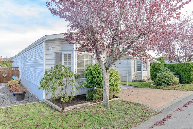 2 of 33 - 7583 Central Saanich Rd 97, Central Saanich, BC