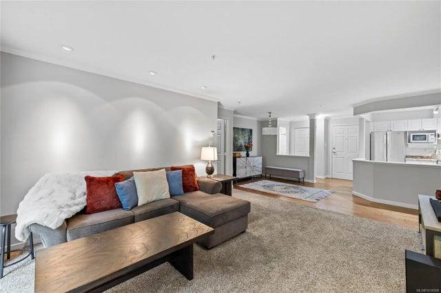 4 of 47 - 5620 Edgewater Lane 307, Nanaimo, BC