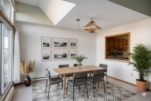 3 of 31 - 10459 Resthaven Dr 312, Sidney, BC