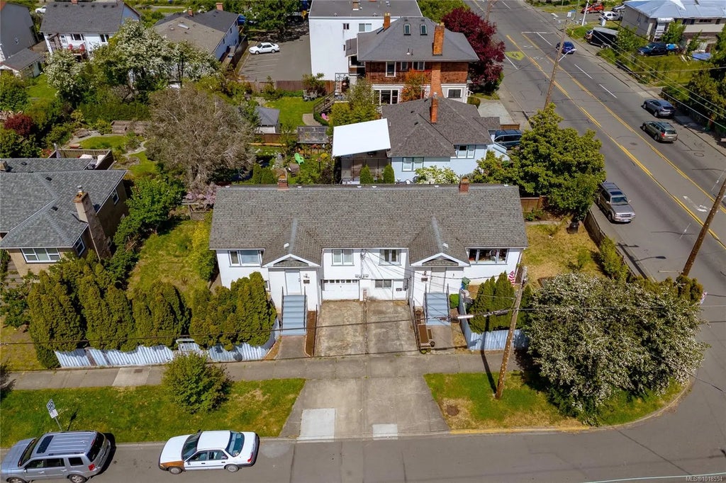 1060+1062 Queens Ave, Victoria