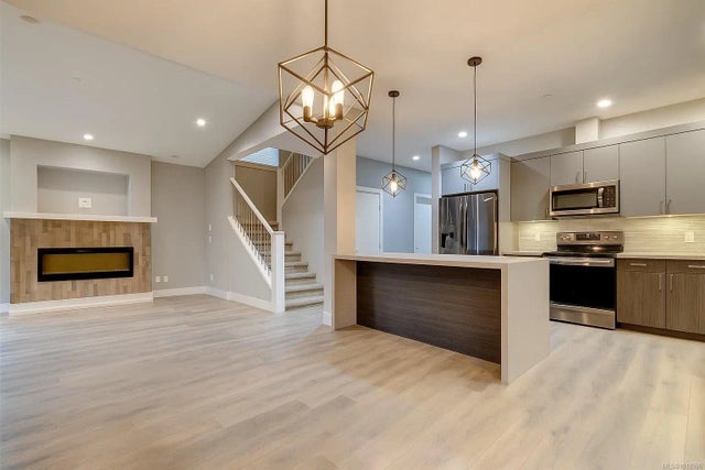 1 of 20 - 6516 Arranwood Dr, Sooke, BC