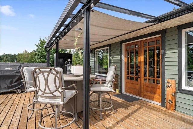 1 of 52 - 1669 Gerrand Rd, Nanaimo, BC