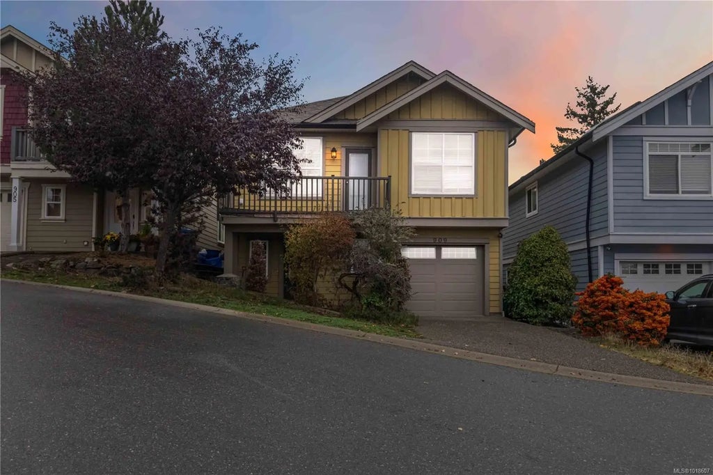 909 Cavalcade Terr, Langford