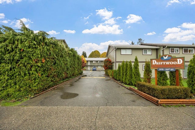 1 of 22 - 375 21st St 6, Courtenay, BC