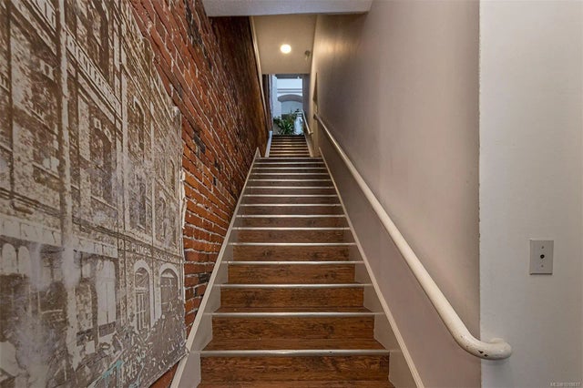 4 of 49 - 1407 Government St 302, Victoria, BC