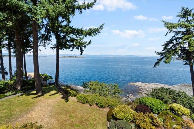 3 of 91 - 3049 Dolphin Dr, Nanoose Bay, BC