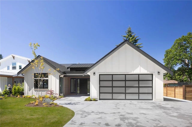 2 of 45 - 10210 Tsaykum Rd, North Saanich, BC