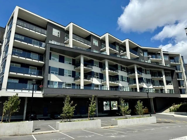 1 of 33 - 947 Whirlaway Cres 505, Langford, BC