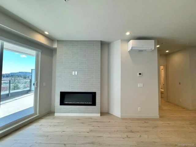 4 of 33 - 947 Whirlaway Cres 505, Langford, BC