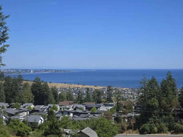 2 of 26 - 493 Delora Dr, Colwood, BC