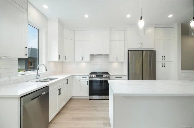 2 of 50 - 1580 Glen Eagle Dr 22, Campbell River, BC