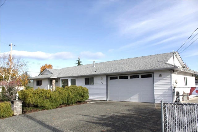 1 of 21 - 290 Renz Rd, Parksville, BC