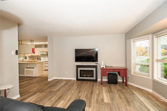 4 of 21 - 290 Renz Rd, Parksville, BC